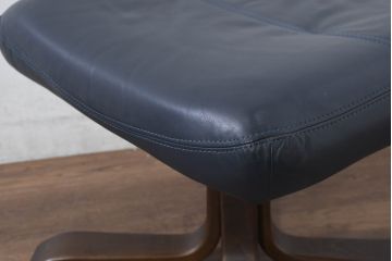 和製ビンテージ　maruni(マルニ木工)　オールドマルニ　本革(レザー)　優雅な寛ぎの時間を演出するリクライニングチェアとオットマンのセット(1Pソファ、アームソファ、ラウンジチェア、フットスツール、椅子、イス、ヴィンテージ)(R-081177)