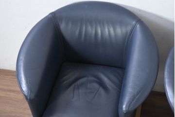 中古　WITTMANN(ヴィットマン)　Paolo Piva(パオロ ピーヴァ)　Aura Armchair(オーラ アームチェア)　本革(レザー)　重厚感と気品を兼ね備えた一人掛けソファ2脚セット(アームチェア、1人掛けソファ、1Pソファ、バラ売り可能)(定価2脚で約70万円)(R-081185)