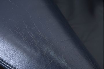 中古　WITTMANN(ヴィットマン)　Paolo Piva(パオロ ピーヴァ)　Aura Armchair(オーラ アームチェア)　本革(レザー)　重厚感と気品を兼ね備えた一人掛けソファ2脚セット(アームチェア、1人掛けソファ、1Pソファ、バラ売り可能)(定価2脚で約70万円)(R-081185)