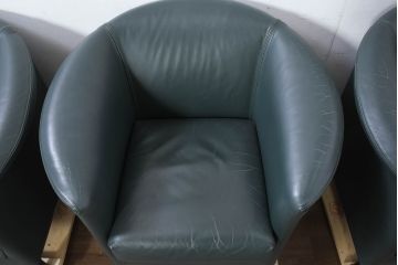 中古　WITTMANN(ヴィットマン)　Paolo Piva(パオロ ピーヴァ)　Aura Armchair(オーラ アームチェア)　本革(レザー)　重厚感と気品を兼ね備えた4脚セット(アームチェア、1人掛けソファ、1Pソファ、バラ売り可能)(定価4脚で約140万円)(R-081186)