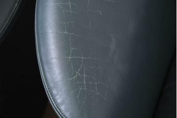中古　WITTMANN(ヴィットマン)　Paolo Piva(パオロ ピーヴァ)　Aura Armchair(オーラ アームチェア)　本革(レザー)　重厚感と気品を兼ね備えた4脚セット(アームチェア、1人掛けソファ、1Pソファ、バラ売り可能)(定価4脚で約140万円)(R-081186)
