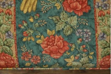 中古　美品　三越百貨店取り扱い　Brugge(ブルージュ)　オーク材　英国カントリースタイルのお部屋におすすめな2人掛けソファ(アームソファ、2Pソファ、二人掛け、ラブソファ)(定価約30万円)(R-081188)