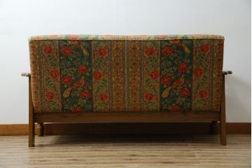 中古　美品　三越百貨店取り扱い　Brugge(ブルージュ)　オーク材　英国カントリースタイルのお部屋におすすめな2人掛けソファ(アームソファ、2Pソファ、二人掛け、ラブソファ)(定価約30万円)(R-081188)