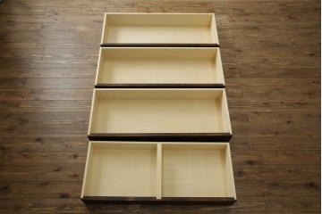 中古　軽井沢彫り　天板リメイク　牡丹の図　繊細な意匠が楽しめるサイドチェスト(サイドボード)(R-081191)