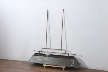 中古　高級品　希少!!　お洒落な空間づくりにおすすめな真鍮製のプールバーライト(プールバーランプ、ビリヤードライト、ビリヤードランプ、天井照明、吊り下げ照明、ランプシェード)(R-081193)