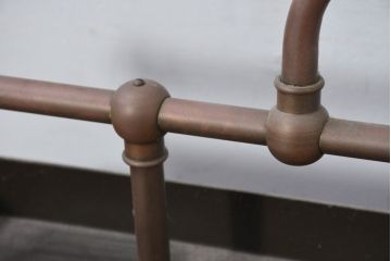中古　高級品　希少!!　お洒落な空間づくりにおすすめな真鍮製のプールバーライト(プールバーランプ、ビリヤードライト、ビリヤードランプ、天井照明、吊り下げ照明、ランプシェード)(R-081193)
