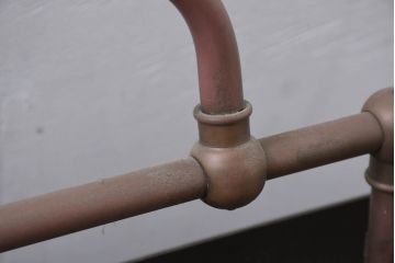 中古　高級品　希少!!　お洒落な空間づくりにおすすめな真鍮製のプールバーライト(プールバーランプ、ビリヤードライト、ビリヤードランプ、天井照明、吊り下げ照明、ランプシェード)(R-081193)