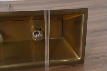 中古　高級品　希少!!　お洒落な空間づくりにおすすめな真鍮製のプールバーライト(プールバーランプ、ビリヤードライト、ビリヤードランプ、天井照明、吊り下げ照明、ランプシェード)(R-081195)