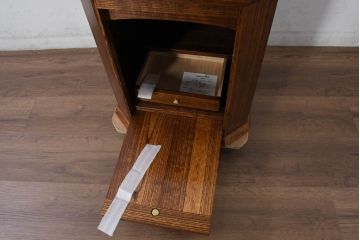 中古　新古品　未使用　展示品　二本松工藝館　田中家具　総桐材　モダンな佇まいの漆塗り仏壇(小型仏壇)(定価約39万6千円)(R-081196)