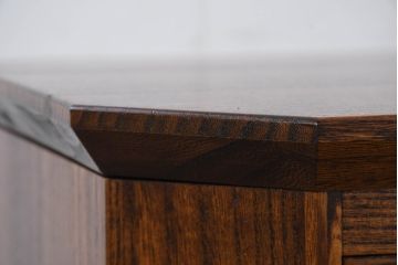 中古　新古品　未使用　展示品　二本松工藝館　田中家具　総桐材　モダンな佇まいの漆塗り仏壇(小型仏壇)(定価約39万6千円)(R-081196)