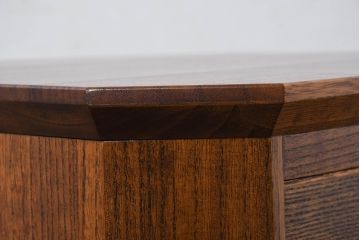 中古　新古品　未使用　展示品　二本松工藝館　田中家具　総桐材　モダンな佇まいの漆塗り仏壇(小型仏壇)(定価約39万6千円)(R-081197)