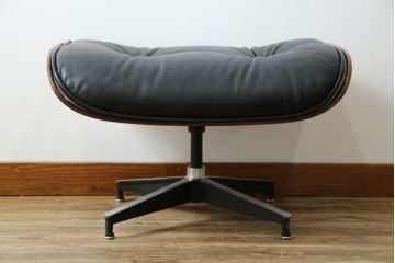 アメリカビンテージ　Hermanmiller(ハーマンミラー社)　ローズウッド材　チャールズ&レイ・イームズ　モダンで大人空間を演出するオットマン(フットスツール、椅子、イス、チェア、ヴィンテージ)(R-081199)