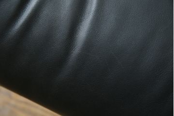 アメリカビンテージ　Hermanmiller(ハーマンミラー社)　ローズウッド材　チャールズ&レイ・イームズ　モダンで大人空間を演出するオットマン(フットスツール、椅子、イス、チェア、ヴィンテージ)(R-081199)