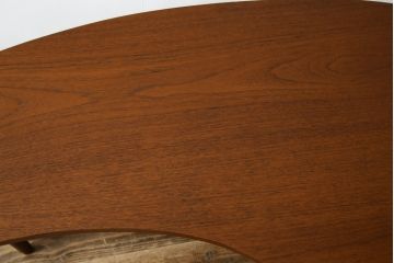 北欧ビンテージ　チーク材　ビーンズ型がお洒落で空間のアクセントになるセンターテーブル(コーヒーテーブル、カフェテーブル、リビングテーブル)(R-081201)