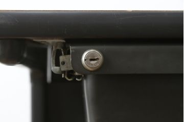 アメリカビンテージ　Hermanmiller(ハーマンミラー社)　アクション・オフィス(Action Office)　ロバート・プロプスト(Robert Propst)　ジョージ・ネルソン(George Nelson)　スタイリッシュなデザインが素敵なワークデスク(机、作業台、在宅用、在宅ワーク用、ヴィンテージ)(R-081202)
