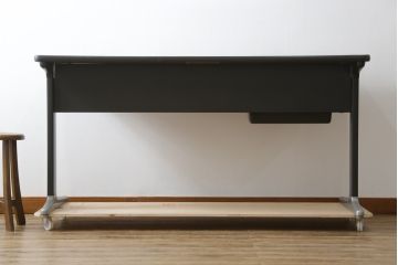 アメリカビンテージ　Hermanmiller(ハーマンミラー社)　アクション・オフィス(Action Office)　ロバート・プロプスト(Robert Propst)　ジョージ・ネルソン(George Nelson)　スタイリッシュなデザインが素敵なワークデスク(机、作業台、在宅用、在宅ワーク用、ヴィンテージ)(R-081202)