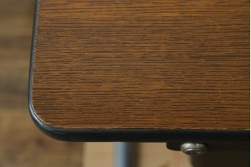 アメリカヴィンテージ　Hermanmiller(ハーマンミラー社)　アクション・オフィス(Action Office)　ロバート・プロプスト(Robert Propst)　ジョージ・ネルソン(George Nelson)　スタイリッシュなデザインが素敵なワークデスク　(R-081202)