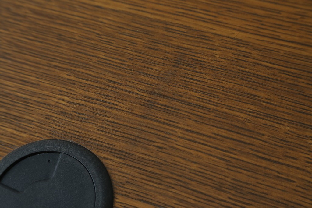アメリカヴィンテージ　Hermanmiller(ハーマンミラー社)　アクション・オフィス(Action Office)　ロバート・プロプスト(Robert Propst)　ジョージ・ネルソン(George Nelson)　スタイリッシュなデザインが素敵なワークデスク　(R-081202)