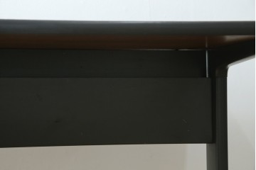 アメリカヴィンテージ　Hermanmiller(ハーマンミラー社)　アクション・オフィス(Action Office)　ロバート・プロプスト(Robert Propst)　ジョージ・ネルソン(George Nelson)　スタイリッシュなデザインが素敵なワークデスク　(R-081202)