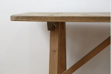 和製アンティーク　素朴で味わいのある古い木味が魅力のベンチ(長椅子、ダイニングベンチ、板座チェア、椅子、イス、花台、飾り台)(R-081203)
