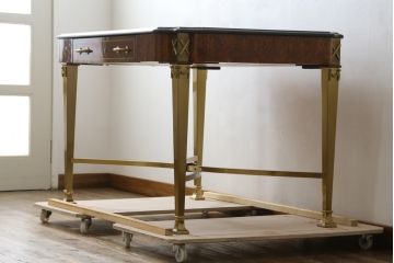 中古　最高級!!　イタリア輸入家具　天板黒御影石　マホガニー材　真鍮(しんちゅう)製　上質さが感じられる凝った造り込みが魅力的なデスク(平机、ワークデスク、在宅用、在宅ワーク用)(定価約120万円)(R-081204)