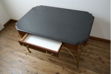 中古　最高級!!　イタリア輸入家具　天板黒御影石　マホガニー材　真鍮(しんちゅう)製　上質さが感じられる凝った造り込みが魅力的なデスク(平机、ワークデスク、在宅用、在宅ワーク用)(定価約120万円)(R-081204)
