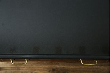 中古　最高級!!　イタリア輸入家具　天板黒御影石　マホガニー材　真鍮(しんちゅう)製　上質さが感じられる凝った造り込みが魅力的なデスク(平机、ワークデスク、在宅用、在宅ワーク用)(定価約120万円)(R-081204)