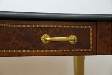 中古　最高級!!　イタリア輸入家具　天板黒御影石　マホガニー材　真鍮(しんちゅう)製　上質さが感じられる凝った造り込みが魅力的なデスク(平机、ワークデスク、在宅用、在宅ワーク用)(定価約120万円)(R-081204)