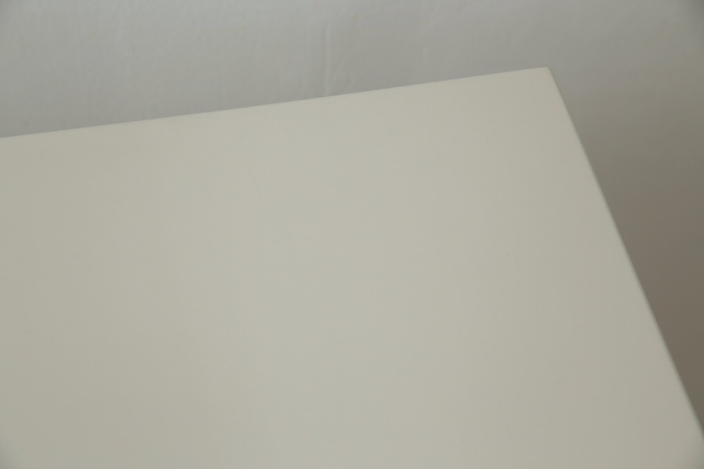 中古　Harrods購入　イギリス高級家具　FRATO(フラト)　DIDOT(ディドー)　フェイクレザー(人口皮革)　幾何学的なデザインが魅力的なサイドボード 定価約120万円　 (R-081206)