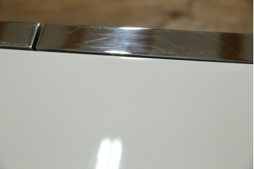 中古　Harrods購入　イギリス高級家具　FRATO(フラト)　DIDOT(ディドー)　フェイクレザー(人口皮革)　幾何学的なデザインが魅力的なサイドボード 定価約120万円　 (R-081206)