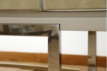 中古　Harrods購入　イギリス高級家具　FRATO(フラト)　DIDOT(ディドー)　フェイクレザー(人口皮革)　幾何学的なデザインが魅力的なサイドボード 定価約120万円　 (R-081206)