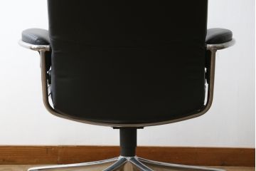 中古　ノルウェー　EKORNES(エコーネス)社　Stressless(ストレスレス) Metro Office(メトロ・オフィス)　本革(レザー)張りのスタイリッシュなストレスレスチェア(リクライニングチェア、回転チェア、事務椅子、事務イス、オフィスチェア、アームチェア、北欧)(定価約31万円)(R-081207)
