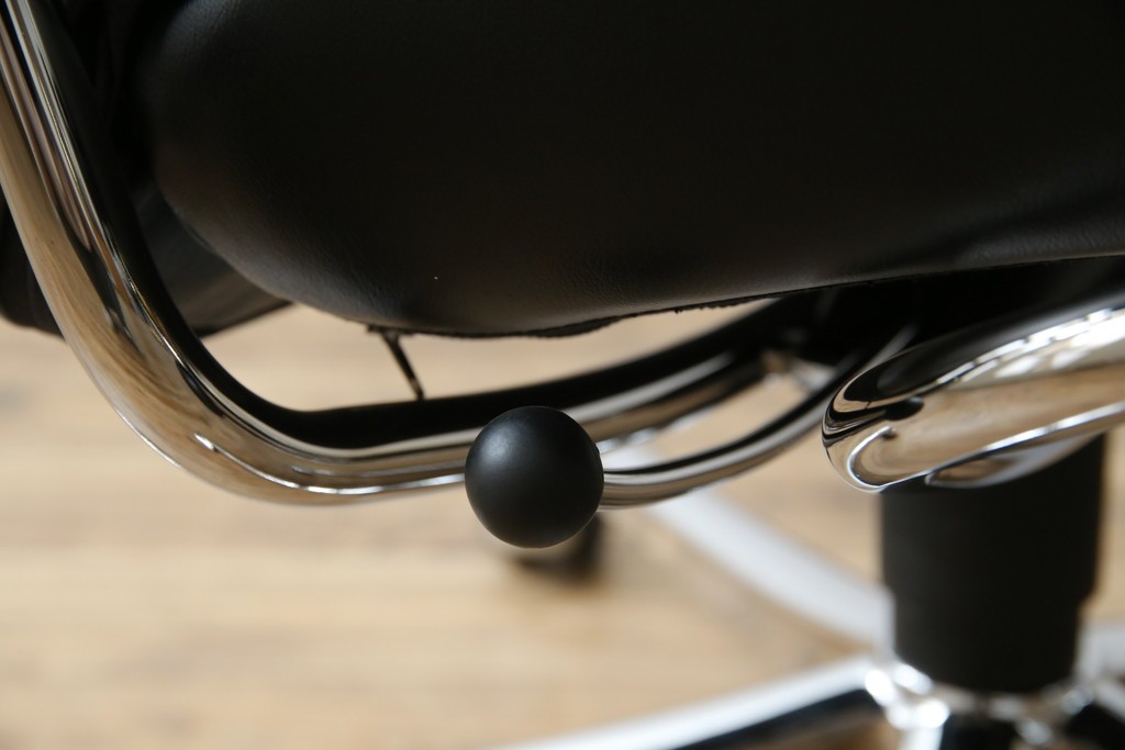 中古　ノルウェー　EKORNES(エコーネス)社　本革　Stressless Metro Office (ストレスレス メトロ オフィス)　インダストリアルな高級デスクチェア　定価約31万円　(R-081207)