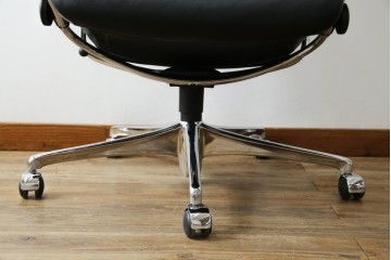 中古　ノルウェー　EKORNES(エコーネス)社　本革　Stressless Metro Office (ストレスレス メトロ オフィス)　インダストリアルな高級デスクチェア　定価約31万円　(R-081207)