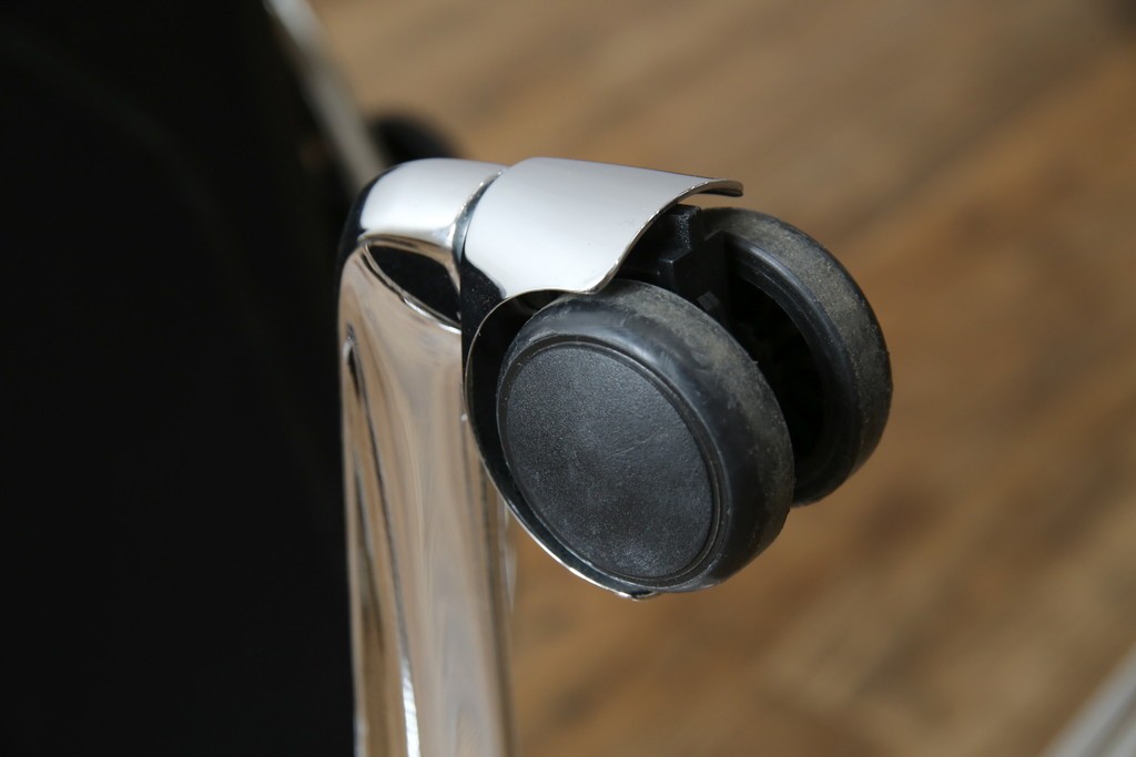 中古　ノルウェー　EKORNES(エコーネス)社　本革　Stressless Metro Office (ストレスレス メトロ オフィス)　インダストリアルな高級デスクチェア　定価約31万円　(R-081207)