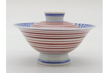 酒井田柿右衛門　肥前国南川原　染錦　二重渦福　丸形　約10cm　3.1寸　匠の技が光る珍味入5客セット(蓋付き器、裏印、小物入れ、香合、蓋物、菓子鉢、茶壷、共箱付き、和食器、陶器、三寸一分)(R-081209)
