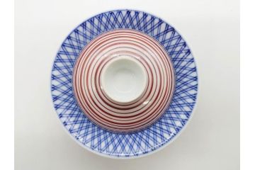酒井田柿右衛門　肥前国南川原　染錦　二重渦福　丸形　約10cm　3.1寸　匠の技が光る珍味入5客セット(蓋付き器、裏印、小物入れ、香合、蓋物、菓子鉢、茶壷、共箱付き、和食器、陶器、三寸一分)(R-081209)