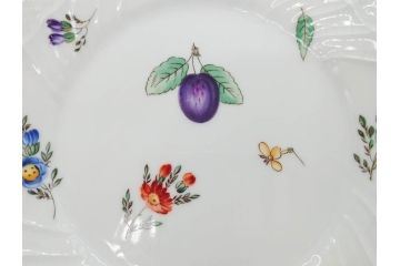 イタリア　Richard Ginori(リチャードジノリ)　イタリアンフルーツ　ベッキオフルーツ　ボンジョルノ　プルーン　チェリー　食卓に彩を添えるジノリ9点セット(花、フラワー、果物、チョコレートカップ&ソーサー、S&C、皿、バタープレート、ボンボニエール、デミタス、金彩)(R-081211)