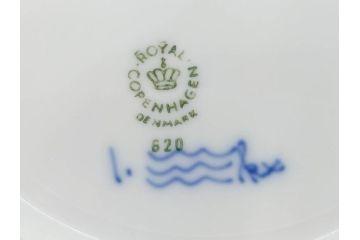 デンマーク　ROYAL COPENHAGEN(ロイヤルコペンハーゲン)　ブルーフルーテッド ハーフレース　(大)約25cm　(小)約19cm　繊細な絵付けが可愛らしいプレート3枚セット(大皿、中皿、洋食器、北欧)(R-081212)