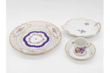 ドイツ　Dresden(ドレスデン)　カール・ティーメ工房　金彩　透かし　花柄　リーフプレート　デミタスカップ&ソーサー　煌びやかで麗しいプレート2枚&C&Sセット(フラワー、ディッシュ、中皿、変形皿、洋食器)(R-081213)