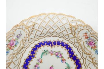 ドイツ　Dresden(ドレスデン)　カール・ティーメ工房　金彩　透かし　花柄　リーフプレート　デミタスカップ&ソーサー　煌びやかで麗しいプレート2枚&C&Sセット(フラワー、ディッシュ、中皿、変形皿、洋食器)(R-081213)