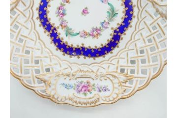 ドイツ　Dresden(ドレスデン)　カール・ティーメ工房　金彩　透かし　花柄　リーフプレート　デミタスカップ&ソーサー　煌びやかで麗しいプレート2枚&C&Sセット(フラワー、ディッシュ、中皿、変形皿、洋食器)(R-081213)