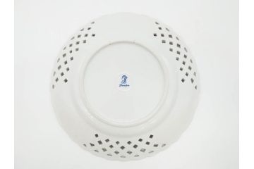 ドイツ　Dresden(ドレスデン)　カール・ティーメ工房　金彩　透かし　花柄　リーフプレート　デミタスカップ&ソーサー　煌びやかで麗しいプレート2枚&C&Sセット(フラワー、ディッシュ、中皿、変形皿、洋食器)(R-081213)