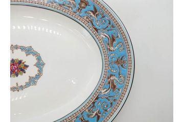 イギリス　WEDGWOOD(ウェッジウッド)　FLORENTINE TURQUOISE(フロレンティーン ターコイズ)　オーバルディッシュ　スーププレート　威風堂々としたデザインが見事なプレート3枚セット(グロテスク文様、フルーツ、果物、大皿、洋食器、英国)(R-081214)