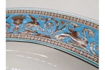 イギリス　WEDGWOOD(ウェッジウッド)　FLORENTINE TURQUOISE(フロレンティーン ターコイズ)　オーバルディッシュ　スーププレート　威風堂々としたデザインが見事なプレート3枚セット(グロテスク文様、フルーツ、果物、大皿、洋食器、英国)(R-081214)