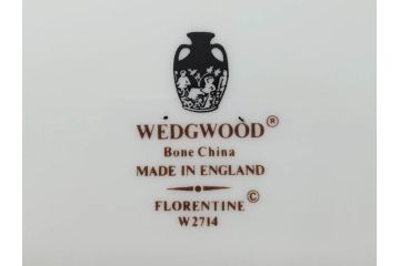 イギリス　WEDGWOOD(ウェッジウッド)　FLORENTINE TURQUOISE(フロレンティーン ターコイズ)　オーバルディッシュ　スーププレート　威風堂々としたデザインが見事なプレート3枚セット(グロテスク文様、フルーツ、果物、大皿、洋食器、英国)(R-081214)