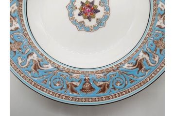 イギリス　WEDGWOOD(ウェッジウッド)　FLORENTINE TURQUOISE(フロレンティーン ターコイズ)　オーバルディッシュ　スーププレート　威風堂々としたデザインが見事なプレート3枚セット(グロテスク文様、フルーツ、果物、大皿、洋食器、英国)(R-081214)