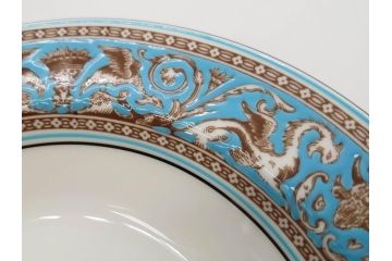 イギリス　WEDGWOOD(ウェッジウッド)　FLORENTINE TURQUOISE(フロレンティーン ターコイズ)　オーバルディッシュ　スーププレート　威風堂々としたデザインが見事なプレート3枚セット(グロテスク文様、フルーツ、果物、大皿、洋食器、英国)(R-081214)