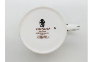 イギリス　WEDGWOOD(ウェッジウッド)　FLORENTINE TURQUOISE(フロレンティーン ターコイズ)　重厚感ある佇まいのコーヒーカップ&ソーサー4客セット(グロテスク文様、フルーツ、果物、C&S、洋食器、英国)(R-081216)