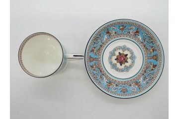 イギリス　WEDGWOOD(ウェッジウッド)　FLORENTINE TURQUOISE(フロレンティーン ターコイズ)　重厚感ある佇まいのコーヒーカップ&ソーサー4客セット(グロテスク文様、フルーツ、果物、C&S、洋食器、英国)(R-081216)